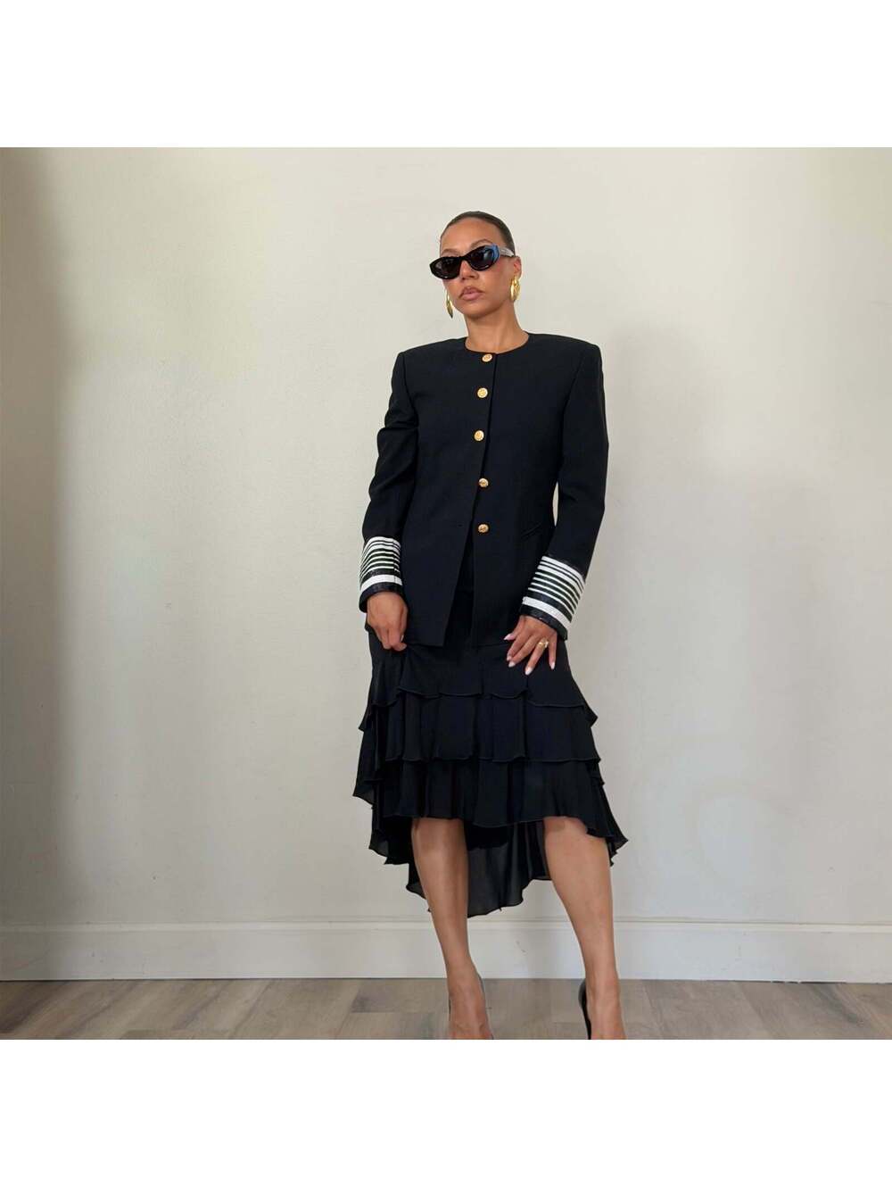 Escada - Picture 7 of 8